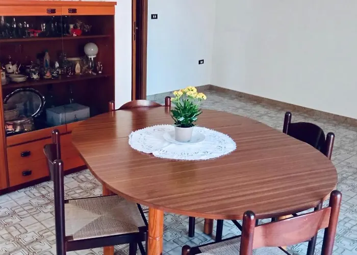 Le Finestre Sulla Torre - *