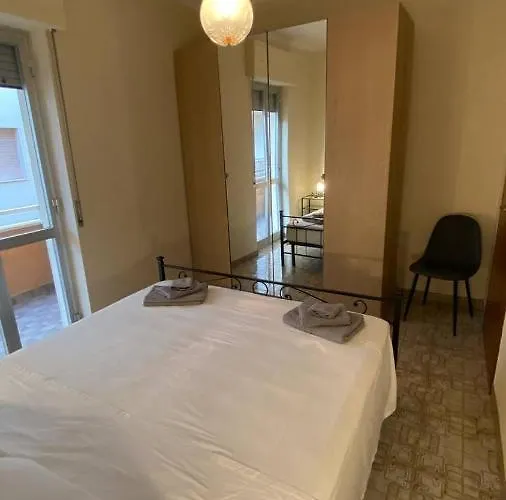 Le Finestre Sulla Torre - *