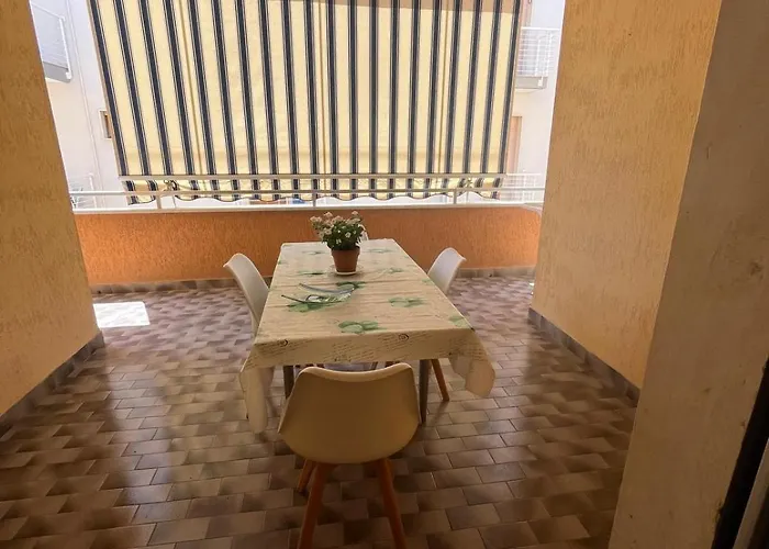 Le Finestre Sulla Torre - *